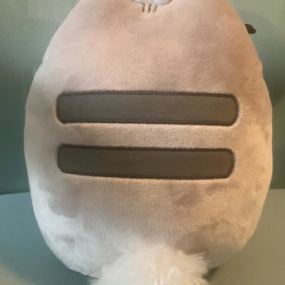 Pusheen Cat Easter Plush and small Pusheen Keychain with Donut - Picture 3 of 4